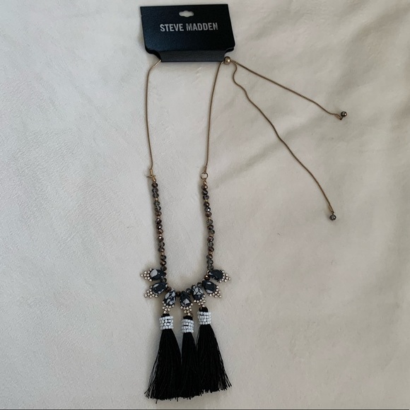 NWT Steve Madden Drop Fringe Necklace - Picture 4 of 8
